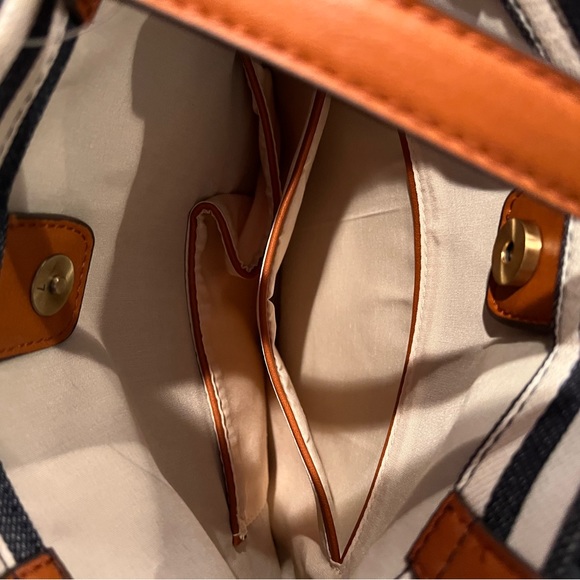 Francesca’s Blue and White Stripe canvas tote bag☀️ - Picture 6 of 8